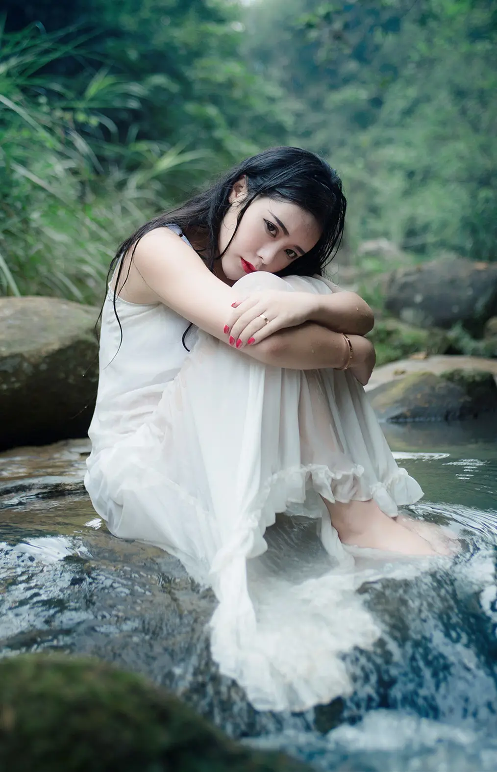 黔东郑州高端私人伴游小野梨子