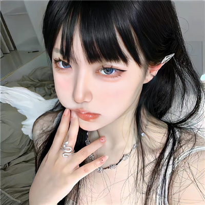 黔东伴游女生孛安春的资料